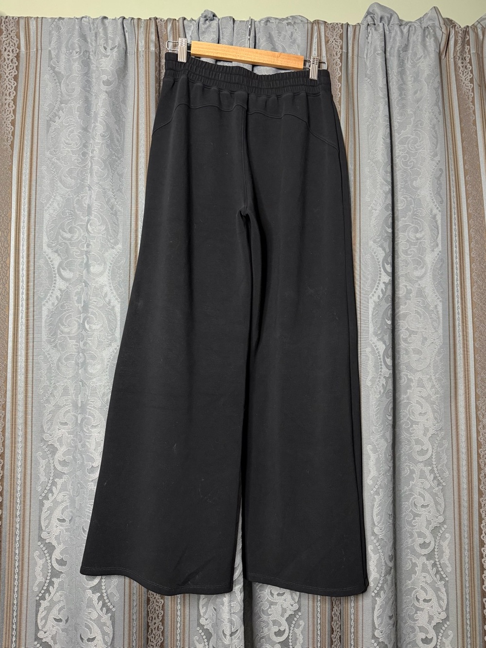 SPANX Air Essentials Wide Leg Pants Black - Picture 3 of 5